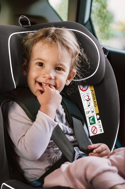 Actual product image BabyGo Nova2 black (Reboarder, ECE R129/i-Size Standard)