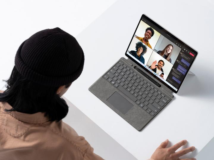 Image du produit Microsoft Surface Pro 8 (13", Noyau i7-1185G7, 256 Go, 256 Go, Sans disposition de clavier)