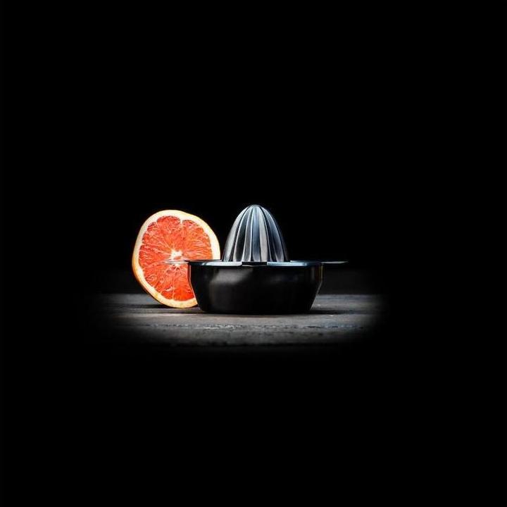 Actual product image Lurch Citrus press stainless steel smokey grey