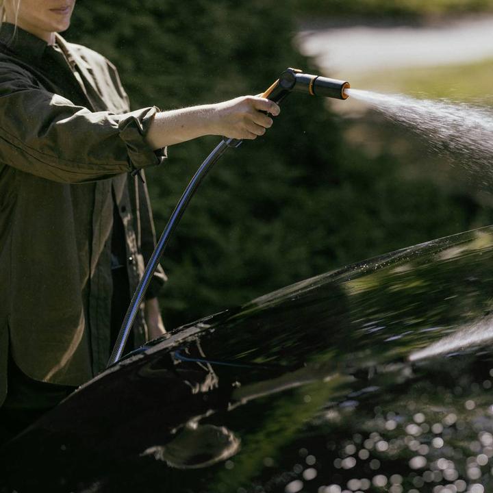 Image du produit Fiskars Pistolet pulvérisateur, 2 fonctions, Débit réglable en continu, Avec régulateur frontal et commande