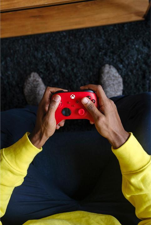Immagine prodotto Microsoft Xbox Wireless Controller - Pulse Red (Xbox Serie S, Xbox One S, PC, Xbox One X, Xbox Series X)