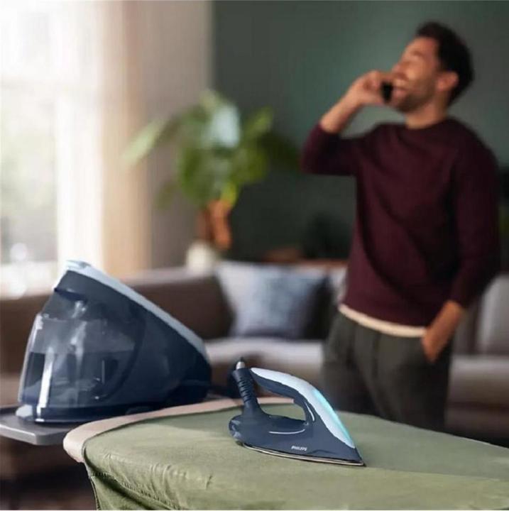 Actual product image Philips 7000 series PSG7030/21 (2100 W, 600 g/min)