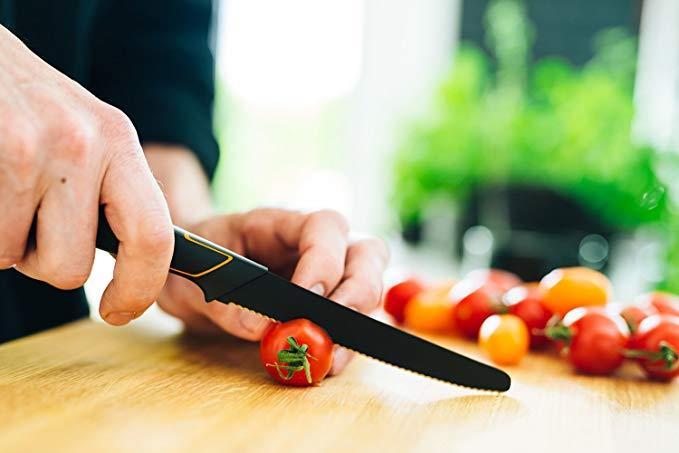 Actual product image Fiskars Tomato knife (13 cm)