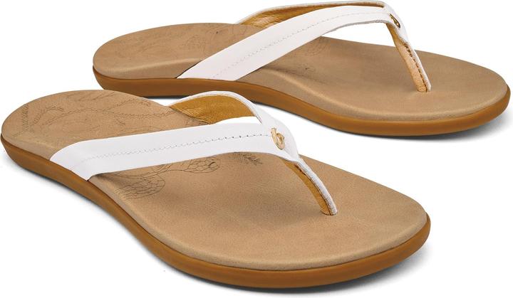 Actual product image OluKai Honu (40)