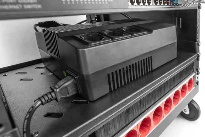 Produktbild Digitus DN-48000 (8 HE, 19 Zoll Rack)