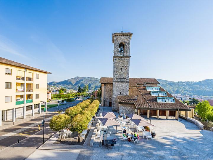 Immagine prodotto Smartbox Menù di 4 portate con accompagnamento di vini regionali vicino a Chiasso per 2 persone (2 pers.)