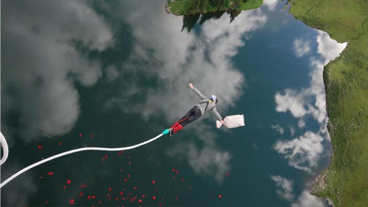 Produktbild Bungee Jumping (1 Pers.)