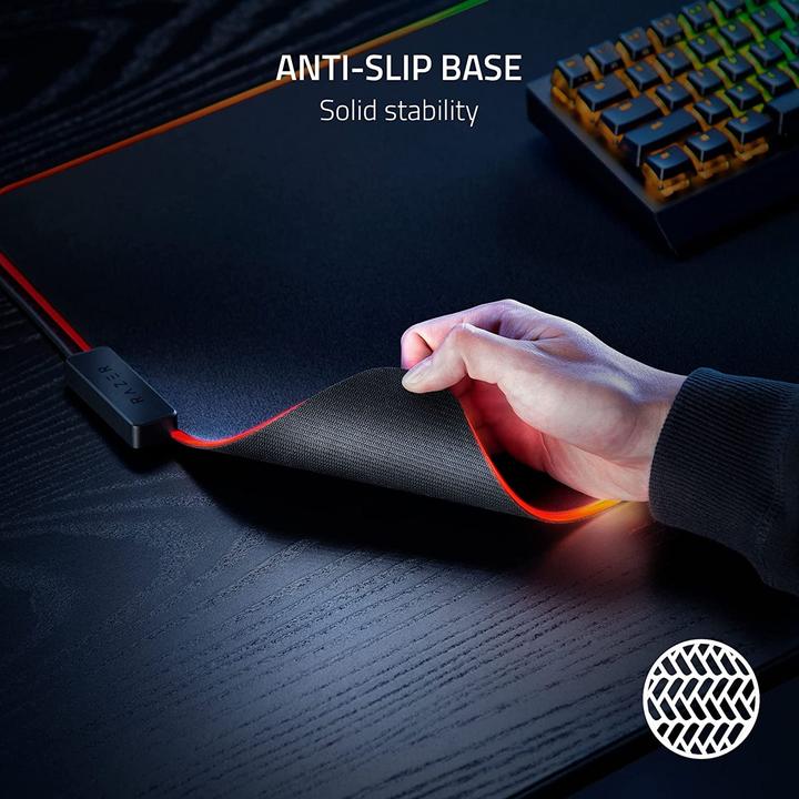 Actual product image Razer Strider Chroma (XL)
