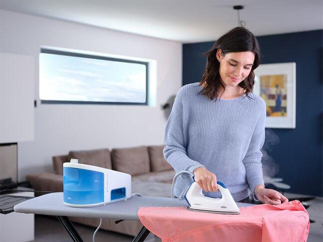 Actual product image Braun CareStyle 3 Pro steam ironing station (2400 W, 460 g/min)