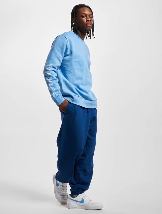 Actual product image Levis T2 Graphic Crew Sweater - 94173 (S)