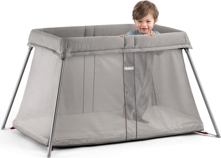 Image du produit BabyBjörn Light Easy Go avec drap housse