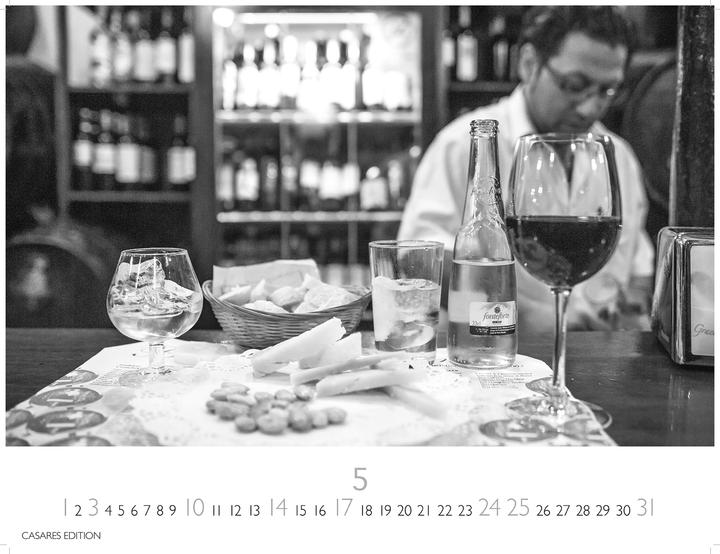 Actual product image Tapas y Vino 2026 L 42x55 cm (German)