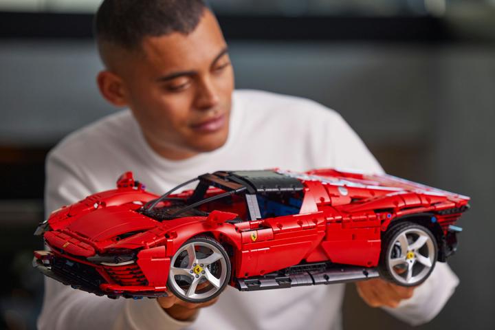 Produktbild LEGO Ferrari Daytona (42143, LEGO Technic)