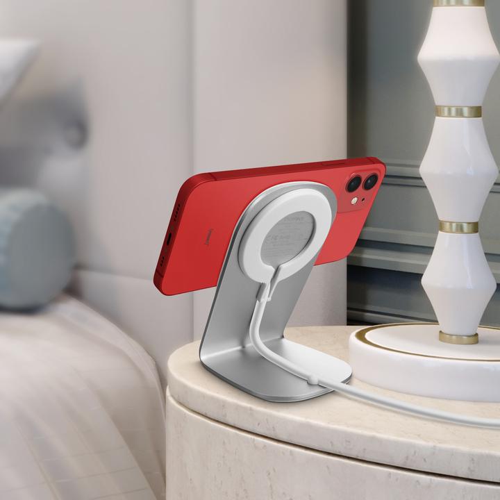 Actual product image Choetech Magnetic Charging Holder Bracket (15 W)
