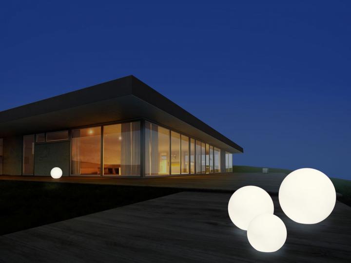 Actual product image 8 seasons design Decoration lamp SOLAR Shining Globe 40 cm, White (410 lm, IP44)