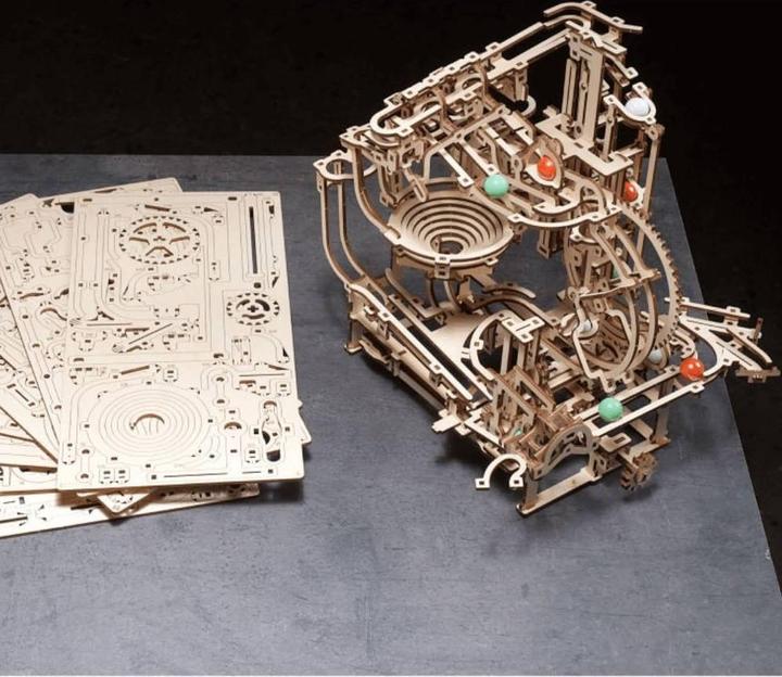 Produktbild Ugears Murmel-Stufenbahn