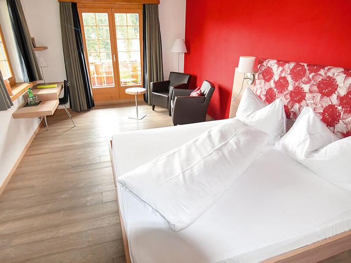 Actual product image Smartbox 2 nights with regional breakfast and sauna in the Surselva region (2 pers.)