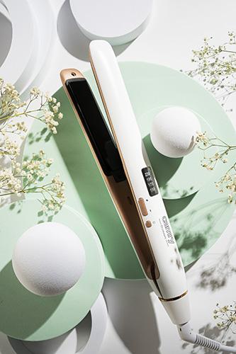Actual product image Camry Professional Hair Straightener CR 2322 Warranty 24 month (s), Ceramic heating system, Temperature (m (Straightening iron)