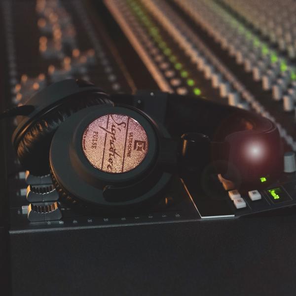 Produktbild Ultrasone Signature Pulse DJ-koptelefoon (NC, Kabelgebunden)