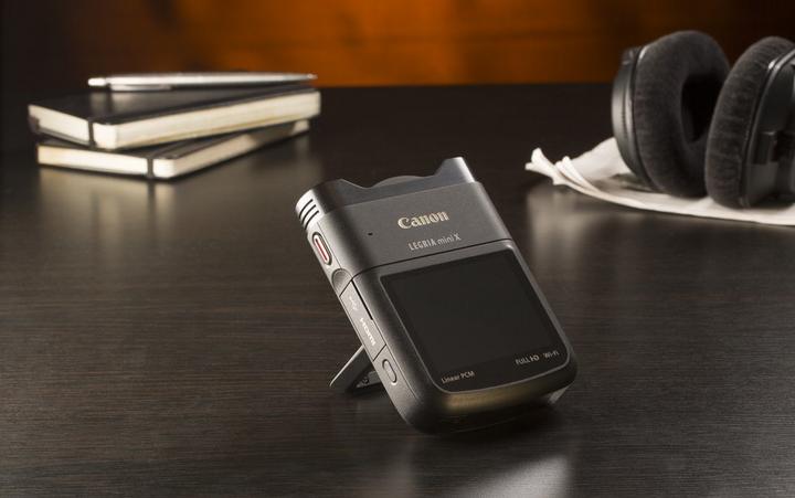 Actual product image Canon Legria mini X (12.80 Mpx, 50i)