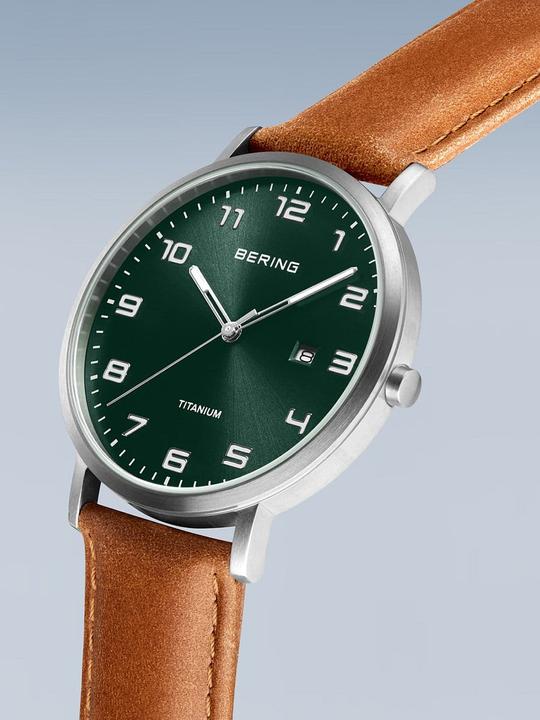 Actual product image Bering Titanium wristwatch (Analogue wristwatch, 40 mm)