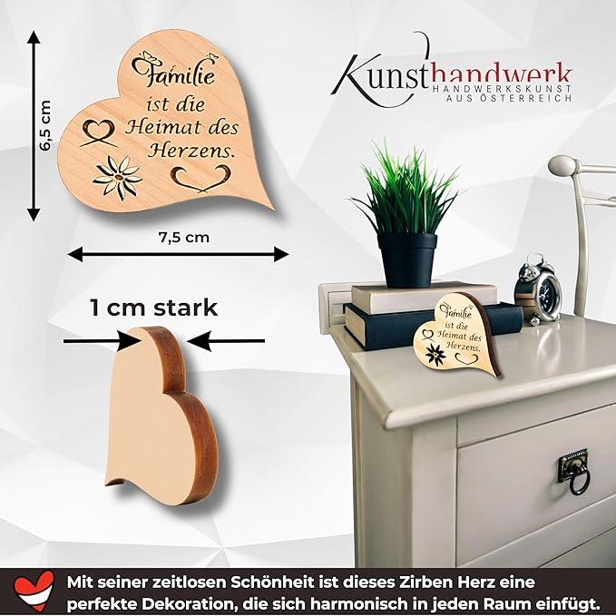 Produktbild ZNatur Zirben Arven Holz Herz Geschenk Deko mit Gravur Familie ist die Heimat des Herzens No.130