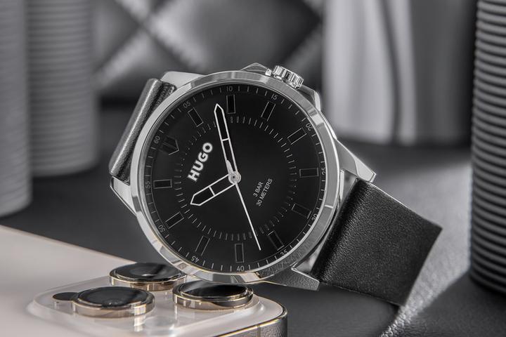Produktbild Hugo Boss Hugo First Herrenuhr 1530188 + BOX