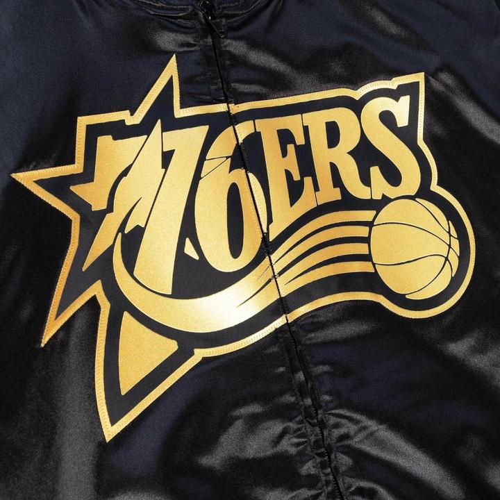 Actual product image Mitchell & Ness M&N Big Face 4.0 Satin Jacket - NBA Philadelphia 76ers - L (L)