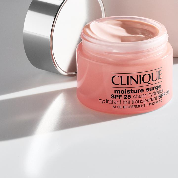 Immagine prodotto Clinique Moisture Surge (50 ml, Crema da giorno, SPF 25)
