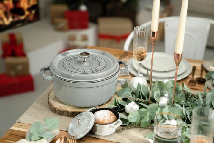 Produktbild Staub Cocotte (26 cm, Bräter + Schmortopf, Gusseisen)