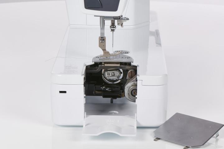 Produktbild Bernette b08 Straight Stitch