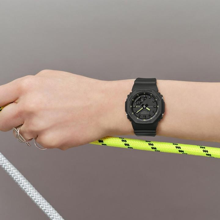 Actual product image Casio GMA-P2100SA-1A2ER (Sports watch, 46 mm)