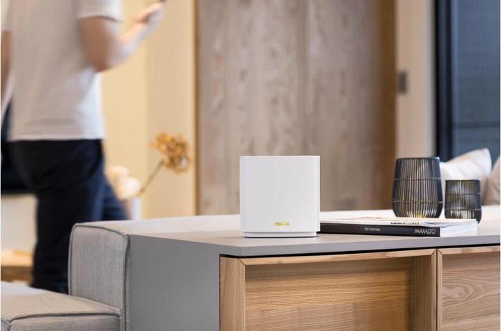 Actual product image ASUS ZenWiFi XT8 WiFi 6 AX6600 V2