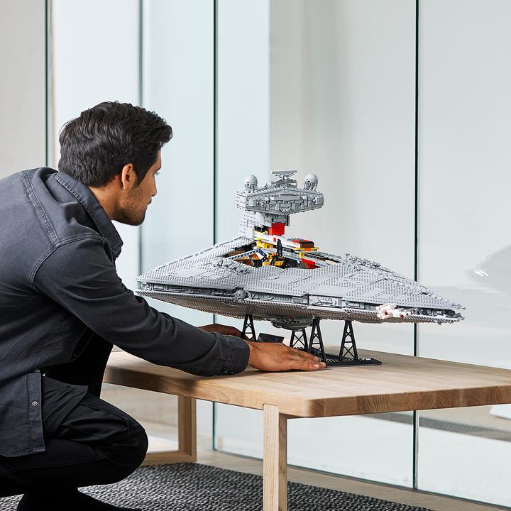 Actual product image LEGO Imperial Star Destroyer (75252, LEGO Rare Sets, LEGO Star Wars)