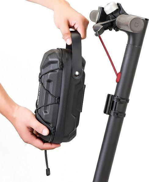 Actual product image Wildman Etui/uchwyt na hulajnogę GD6X sakwa na ramę czarna/black
