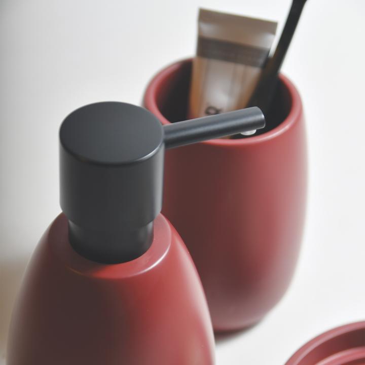 Produktbild spirella Sven Polyresin Seifenspender Berry