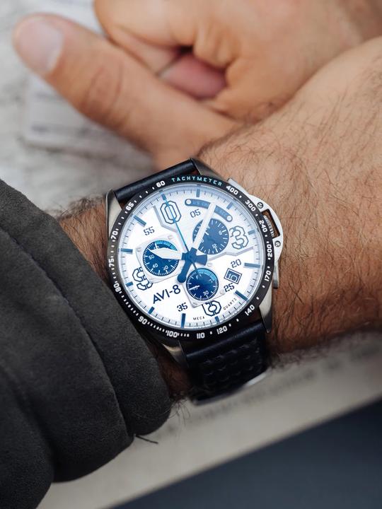 Produktbild AVI-8 AV-4077-01 P-51 Mustang Chronograph 43mm 5ATM (Analoguhr, 43 mm)