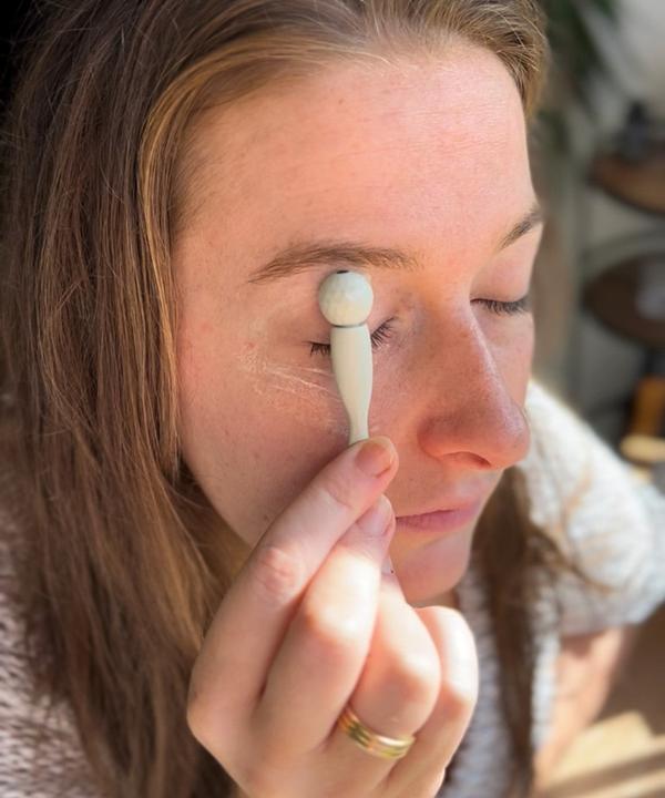Actual product image UpCircle Eye Roller