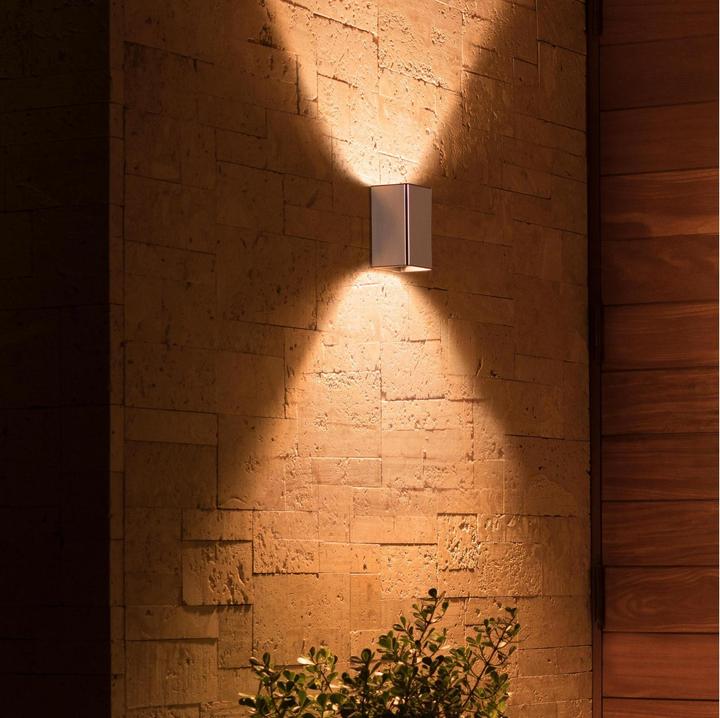 Produktbild Philips Hue Resonate Basis (1200 lm)