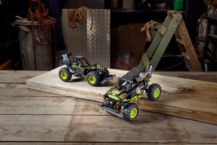 Actual product image LEGO Monster Jam Grave Digger (42118, LEGO Technic)