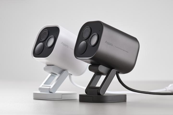 Actual product image Aqara Hub G5 Pro (2688 x 1520 pixels)
