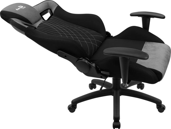 Actual product image AeroCool Earl