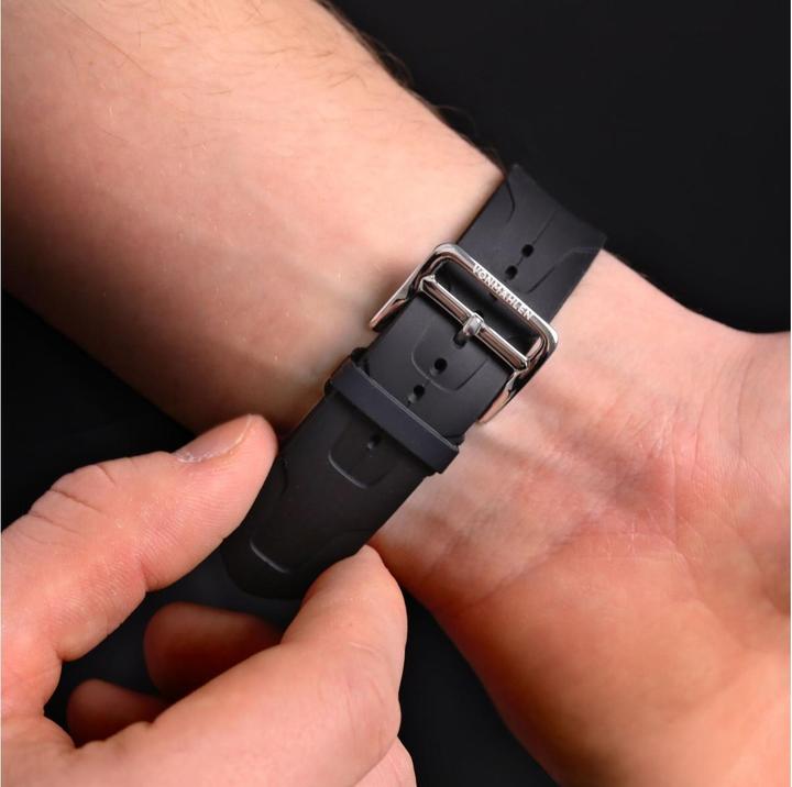 Image du produit Vonmählen Armband A. R. Exclusive Apple Watch 38/40/41 mm Schwarz (Silicone)