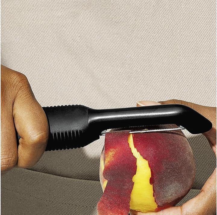 Actual product image OXO Fluted peeler