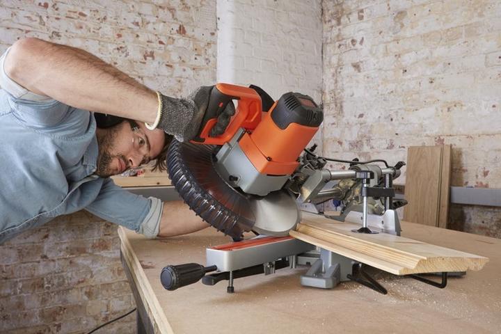 Actual product image Black & Decker 2100 Watt Chop and Mitre Saw 254 mm