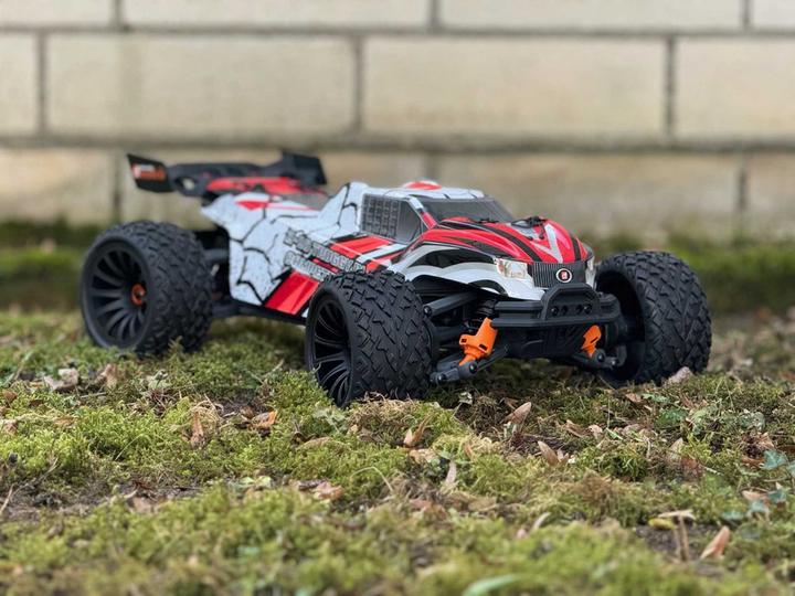 Actual product image DF-Models Z-10 Competition Truggy Brushless (RTR Ready-to-Run)