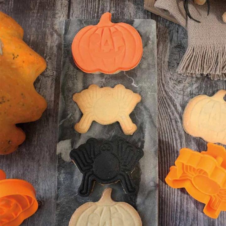 Actual product image ScrapCooking Set of 2 Halloween spider and pumpkin cookie cutters