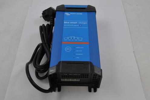 Immagine prodotto Victron Energy BlueSmart IP22 (12V, 15 A)