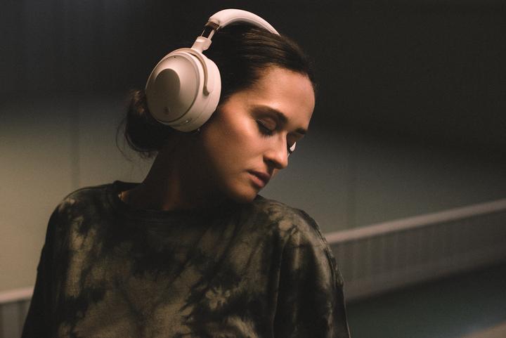 Immagine prodotto Yamaha Cuffie over-ear senza fili YH-E700A Bianco (ANC, 35 h, Senza fili, Cablato)