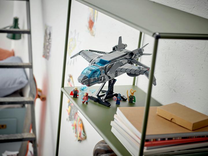 Actual product image LEGO The Avengers' Quinjet (76248, LEGO Marvel)